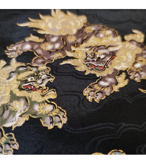 Japanese cotton fabric 'Sishi to matsu' in black.