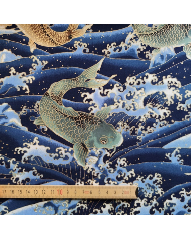 Tela japonesa  koi to nami en azul.