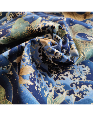 Tela japonesa  koi to nami en azul.