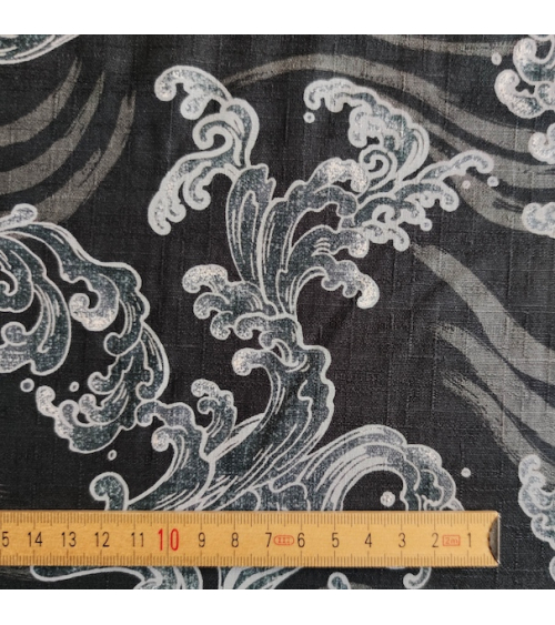 Japanese dobby fabric 'nami' (waves) in black.