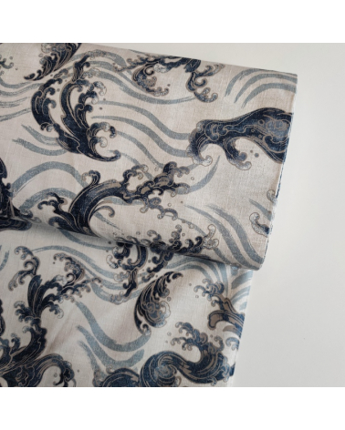 Japanese dobby fabric 'nami' (waves) in ivory.