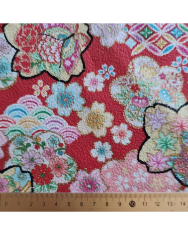 Tela Japonesa fantasía floral roja en chirimen de algodón.