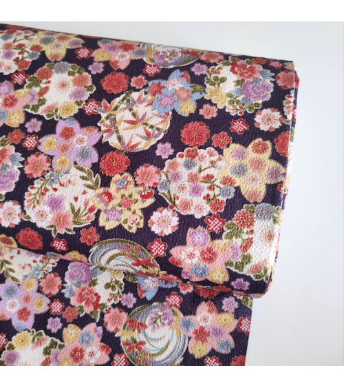 Japanese fabric 'Hanamaru' in violet in cotton chirimen.