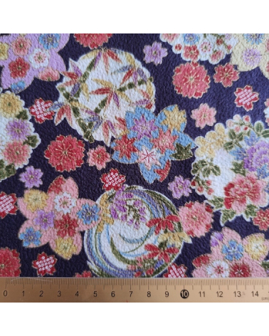 Tela Japonesa 'Hanamaru' violeta en chirimen de algodón.