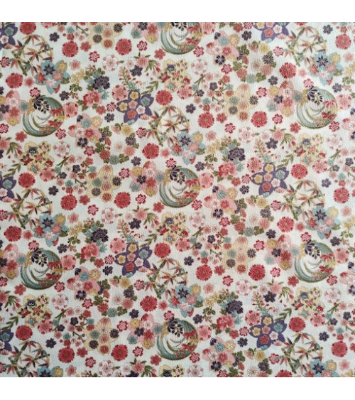 Japanese fabric 'Hanamaru' off-white in cotton chirimen.