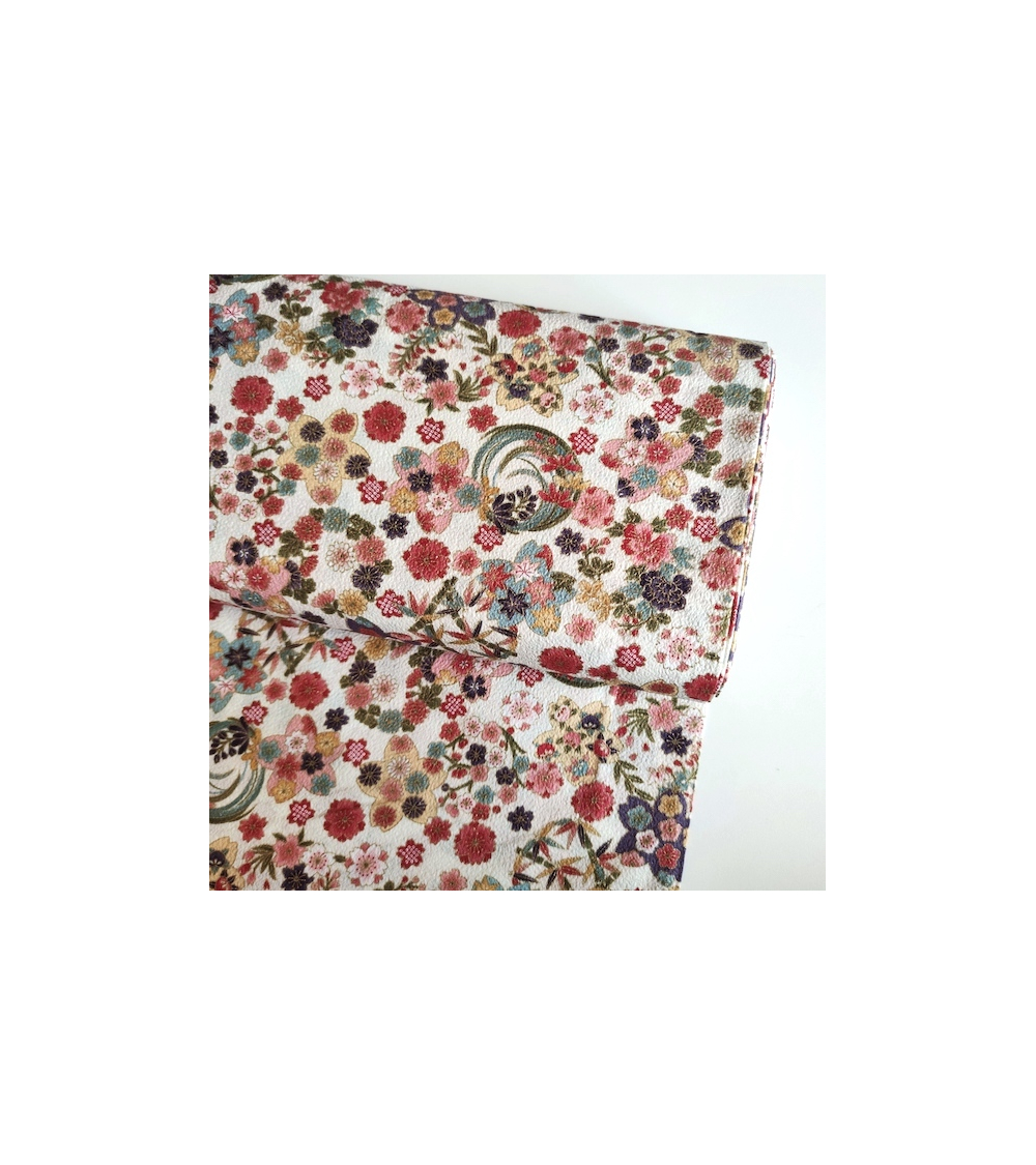 Japanese fabric 'Hanamaru' off-white in cotton chirimen.