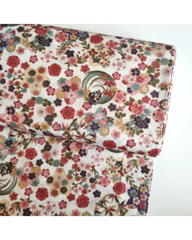 Japanese fabric 'Hanamaru' off-white in cotton chirimen.