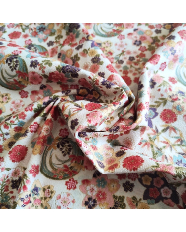 Japanese fabric 'Hanamaru' off-white in cotton chirimen.