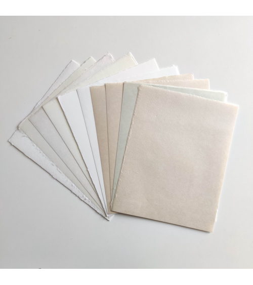 Awagami Editioning Papers 20 sheets (10 types x 2). 21x26cm.