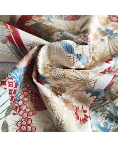 Japanese 100% cotton satin slub fabric "Sensu to matsu" (fans and pines) in ivory.