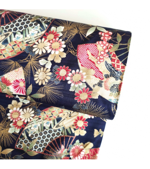 Japanese satin slub fabric "Sensu to matsu" in navy blue.