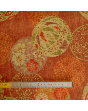 Temari sobre fondo rojo profundo vintage