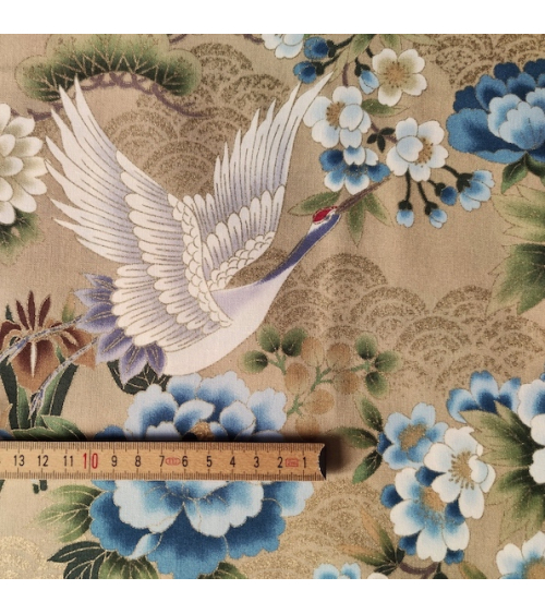 Tela japonesa "Tsuru to botan" en tostado con detalles en dorado