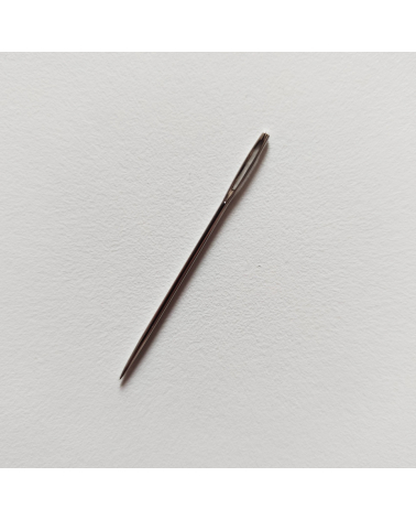 Leather thimble and 48mm needle for sashiko (Japanese embroidery)