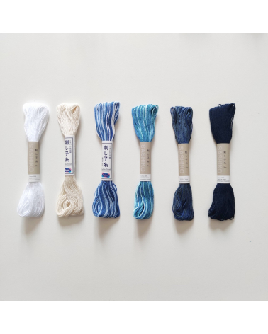 Sashiko (Japanese embroidery) thread 20m. Traditional and blue colors.