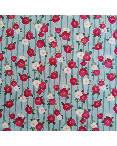 Tela de dobby japonés "Camelias" (Tsubaki) en azul claro.