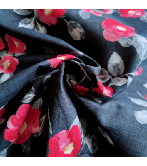 Japanese dobby fabric "Tsubaki aquarelle" in very dark blue.