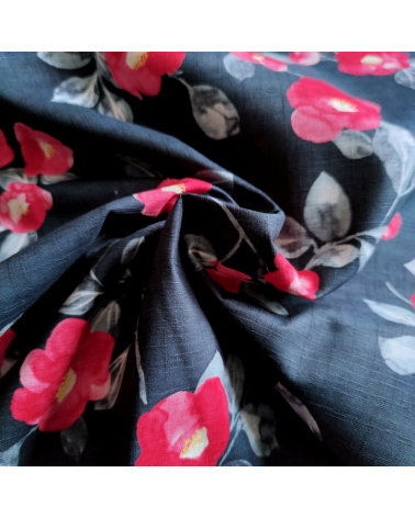 Japanese dobby fabric "Tsubaki aquarelle" in very dark blue.