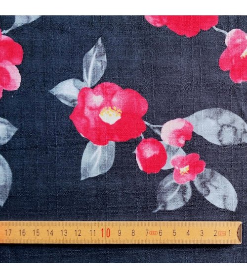 Japanese dobby fabric "Tsubaki aquarelle" in very dark blue.