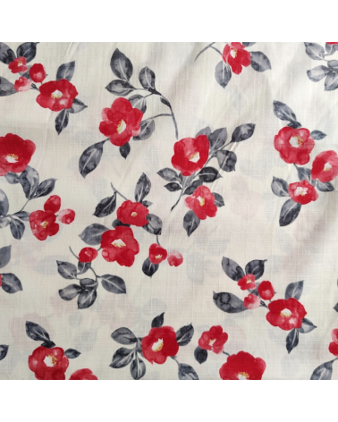 Japanese dobby fabric "Tsubaki aquarelle" in off white.