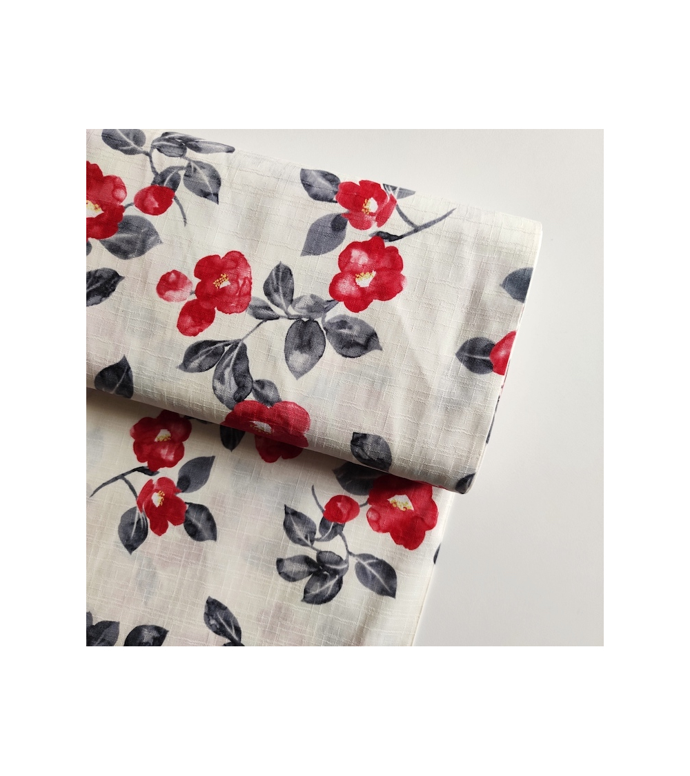 Japanese dobby fabric "Tsubaki aquarelle" in off white.