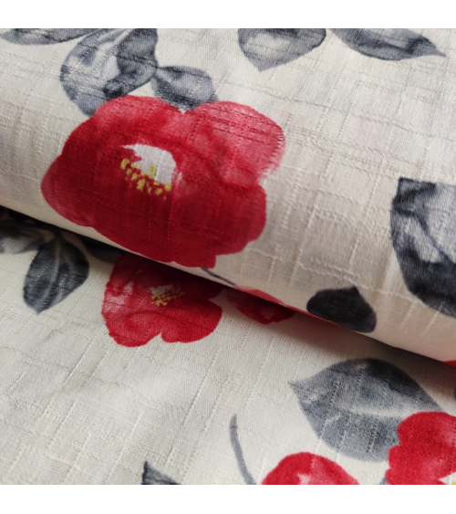 Japanese dobby fabric "Tsubaki aquarelle" in off white.