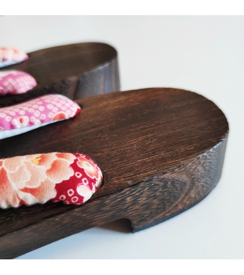 Sandalias japonesas geta "Shibori" en rosa y rojo. 25cm.