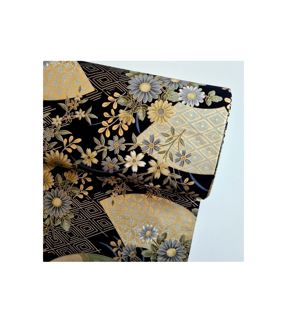 Japanese "Sensu to Hana" (fans and flowers) cotton fabric  in black.