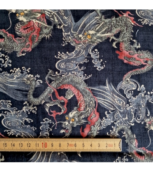Tela dobby japonés Dragones pequeños y olas en negro.