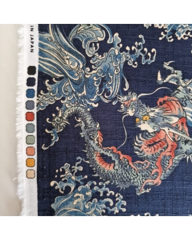 Tela dobby japonés Dragones pequeños y olas en azul.