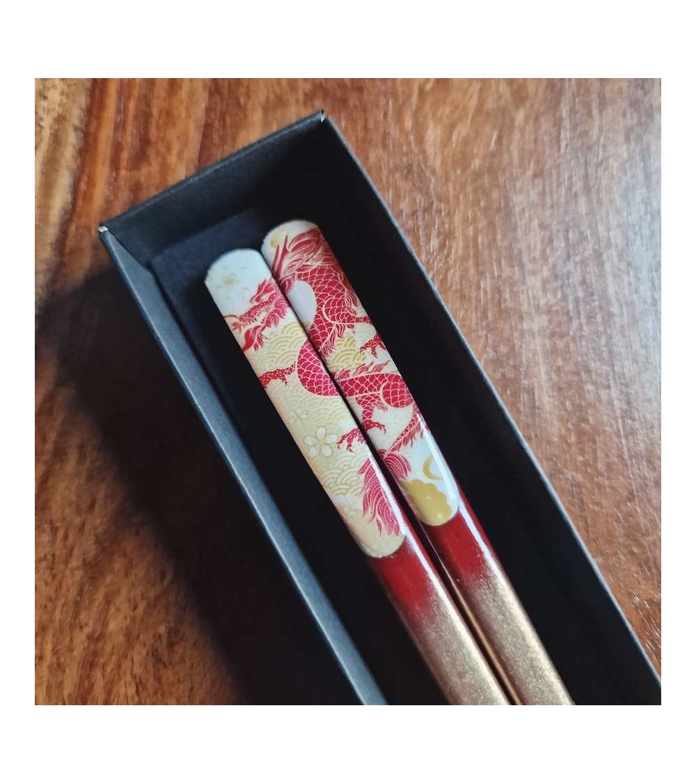 Palillos "Dragón" en caja negra para regalo