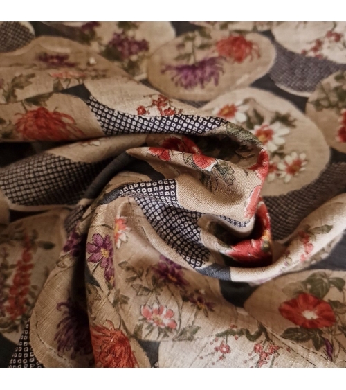 Japanese fabric "Kaiawase" with grey background, in 100% cotton dobby.