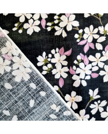 Tela japonesa "Sakuras" con fondo negro, en dobby de algodón