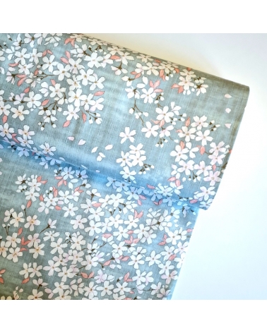 Tela japonesa "Sakuras" con fondo aqua, en dobby de algodón