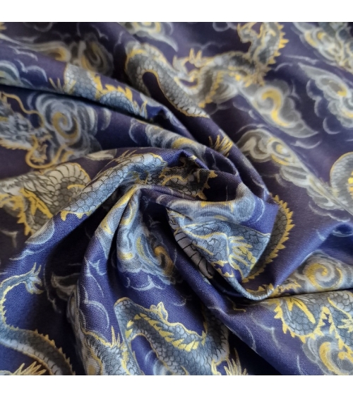 Japanese fabric 'Flying dragons' in blue. 100% cotton.
