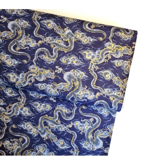Tela japonesa "Dragones voladores" en azul. Algodón 100%