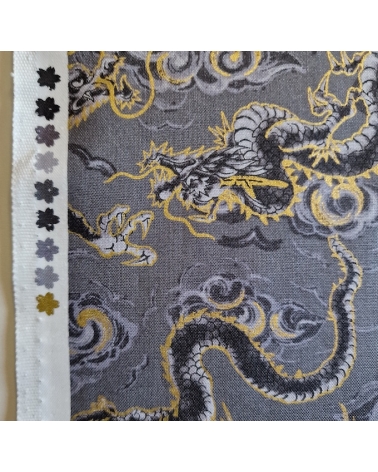 Japanese fabric 'Flying dragons' in grey. 100% cotton.