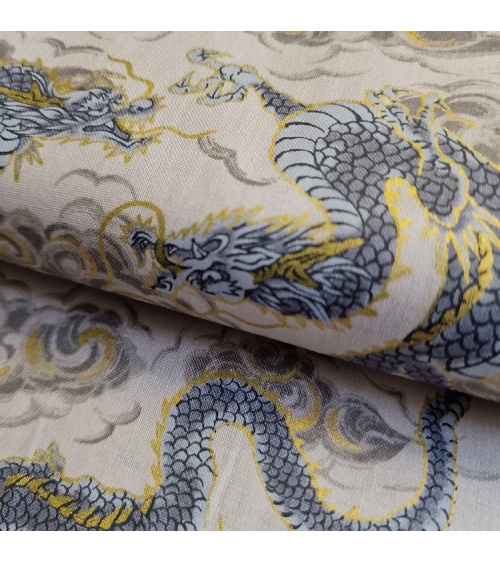 Japanese fabric 'Flying dragons' in ivory. 100% cotton.