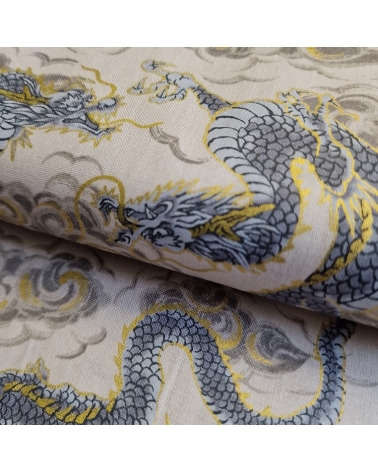 Japanese fabric 'Flying dragons' in ivory. 100% cotton.
