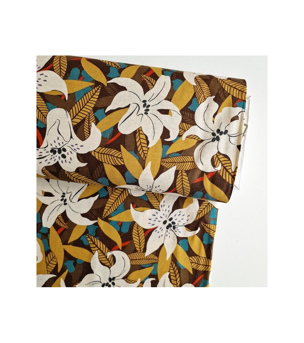 Tela japonesa algodón-lino con flores de lirio exótico en tostados