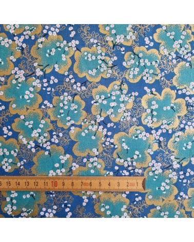 Tela japonesa "Ramas de sakura" en azul cobalto  y turquesa con detalles en oro