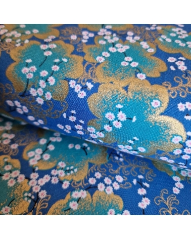 Tela japonesa "Ramas de sakura" en azul cobalto  y turquesa con detalles en oro