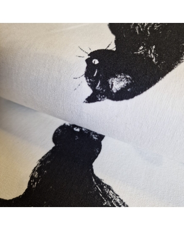 Tela de loneta japonesa. Gatos negros sobre fondo blanco.