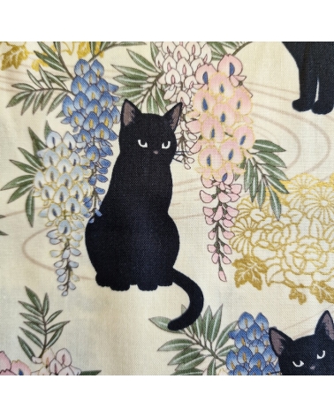 Tela japonesa. Gato negro con glicinias MINI en Marfil.