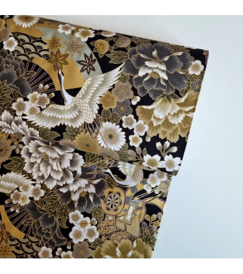 Japanese fabric Tsuru to Hana in grey, black and gold.