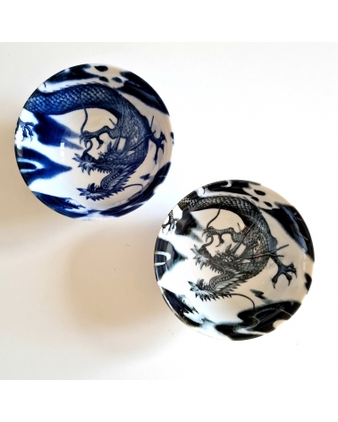 Set de donburi para dos "Dragones" con palillos.