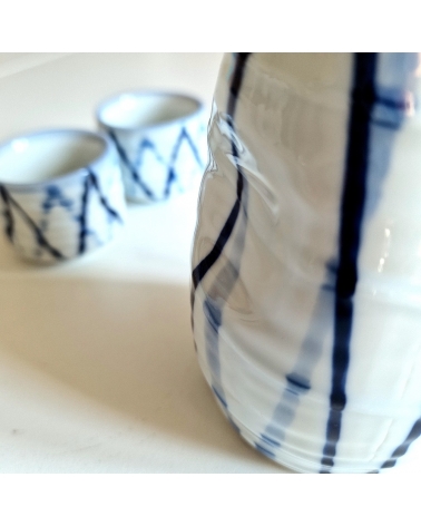 Traditional Japanese Sake set for two 'Blue'