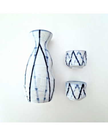 Traditional Japanese Sake set for two 'Blue'