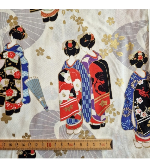Tela japonesa "Maiko", la aprendiz de geisha en marfil.