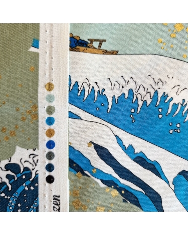 Tela japonesa Ukiyoe: Gran Ola de Hokusai y grullas doradas.